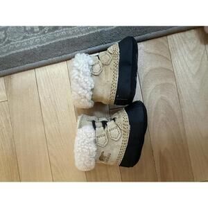 Sorel Baby Winter Boots with Faux Fur Lining Size 1